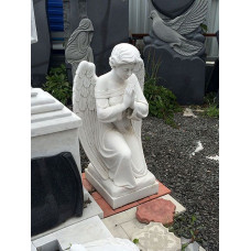 Мраморная скульптура молящийся ангел
